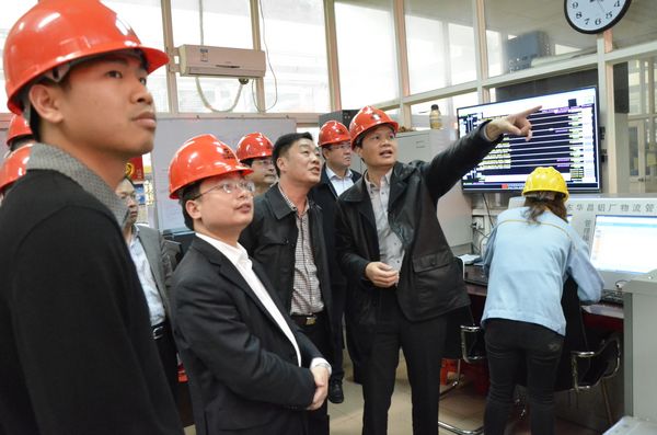 山東臨朐劉裕斌縣長率代表團到我司訪問