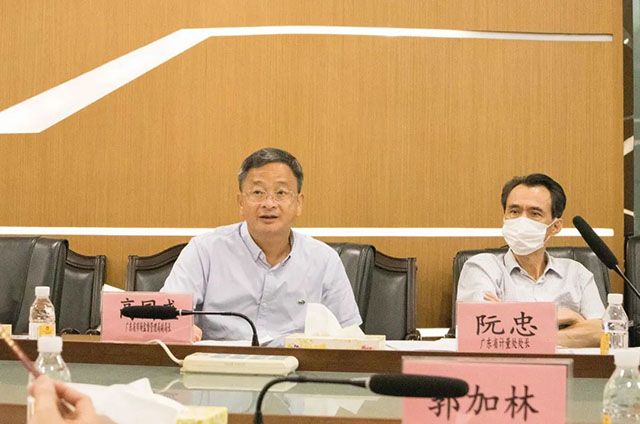 省市監(jiān)局領(lǐng)導(dǎo)蒞臨華昌鋁材集團,對2021年的能源計量審查工作進行回訪