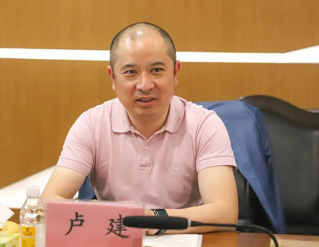 為企業(yè)發(fā)展提供優(yōu)質(zhì)服務(wù)，是協(xié)會的頭等大事
