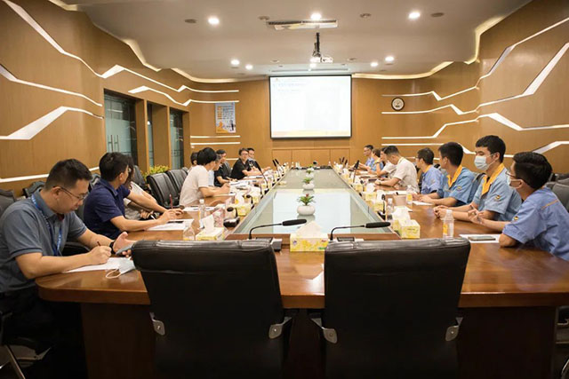 省市監(jiān)局領(lǐng)導(dǎo)蒞臨華昌鋁材集團,對2021年的能源計量審查工作進行回訪