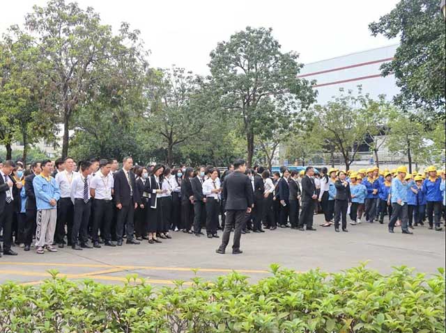 各部門正在進行人員清點