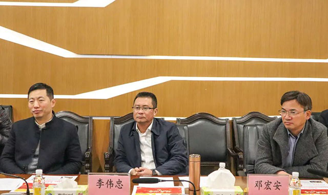 肇慶市、四會市領(lǐng)導與華昌領(lǐng)導共話交流