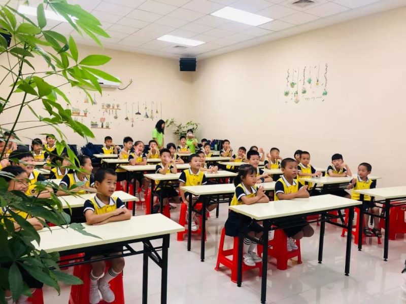 【企業(yè)動(dòng)態(tài)】華昌小候鳥暑期班開班啦，這個(gè)暑假華昌鋁業(yè)伴你成長！